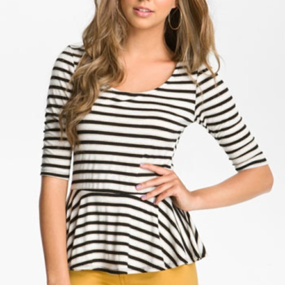 WallpapHER Stripped‎ Peplum Top